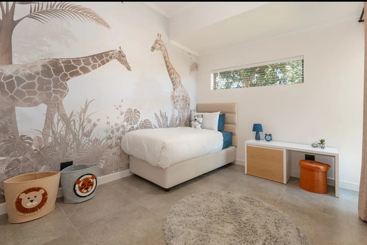 23 Interiors wallpaper installation