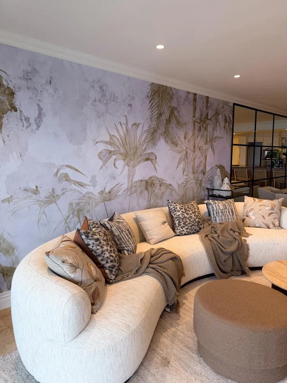 23 Interiors wallpaper installation