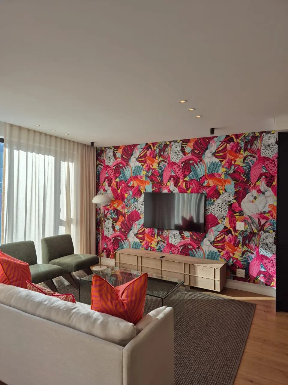 23 Interiors wallpaper installation